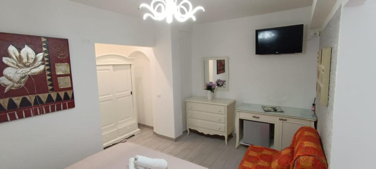 B&B Appartamenti L'Anfora Sperlonga Eksteriør billede